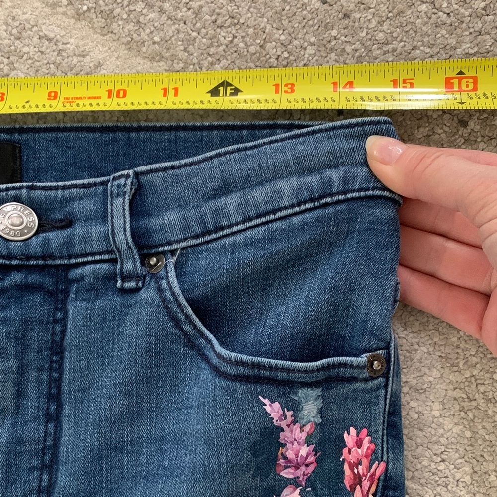 Express Dark Blue Floral Embellished Jeans - Picture 13 of 17
